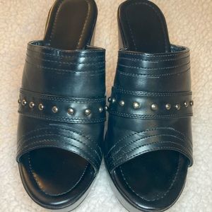 Black wedges very comfortable